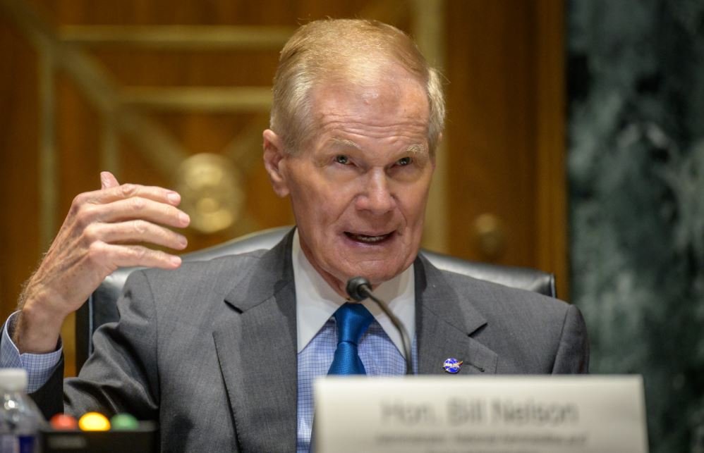 Pour Bill Nelson, ce mandat commence très fort... Crédits : NASA/Bill Ingalls