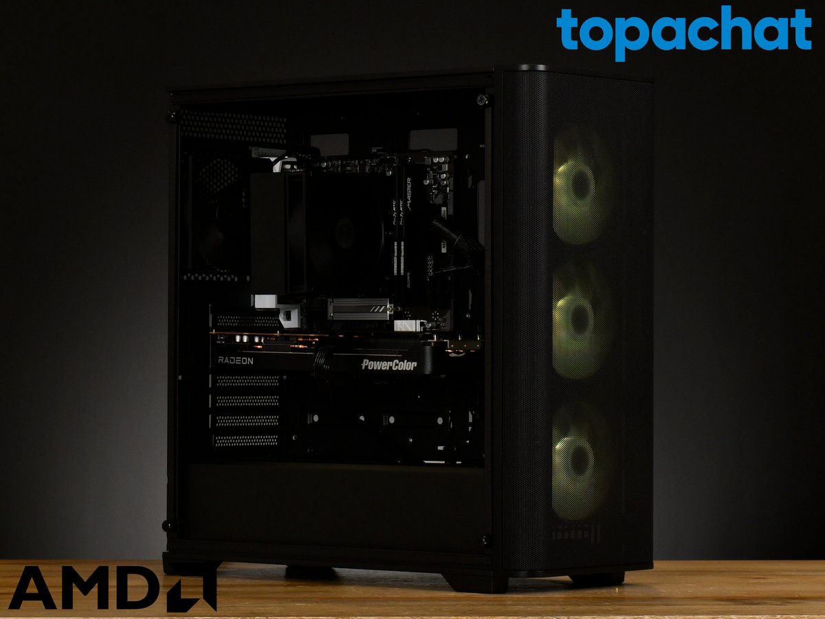 Trois LED sur l'avant, mais l'intérieur reste sobre. ©TopAchat