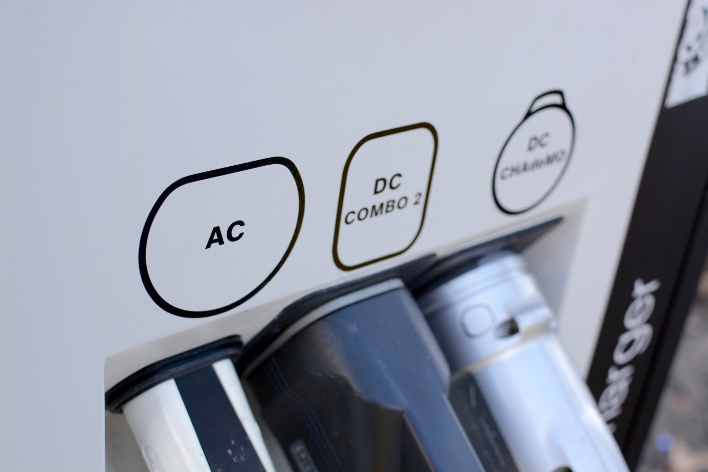 Charge AC/DC