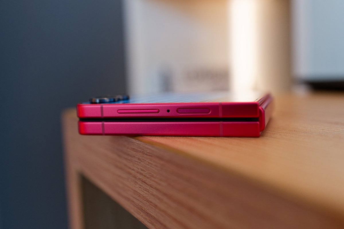 La charnière du Samsung Galaxy Z Flip 7 a été entièrement repensée © Marc Mitrani pour Clubic