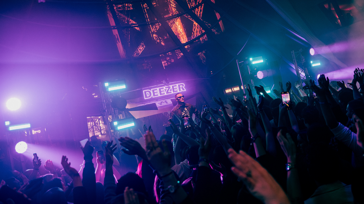 .	Deezer Club transforme le streaming en expérience live pour les fans de musique © Clubic