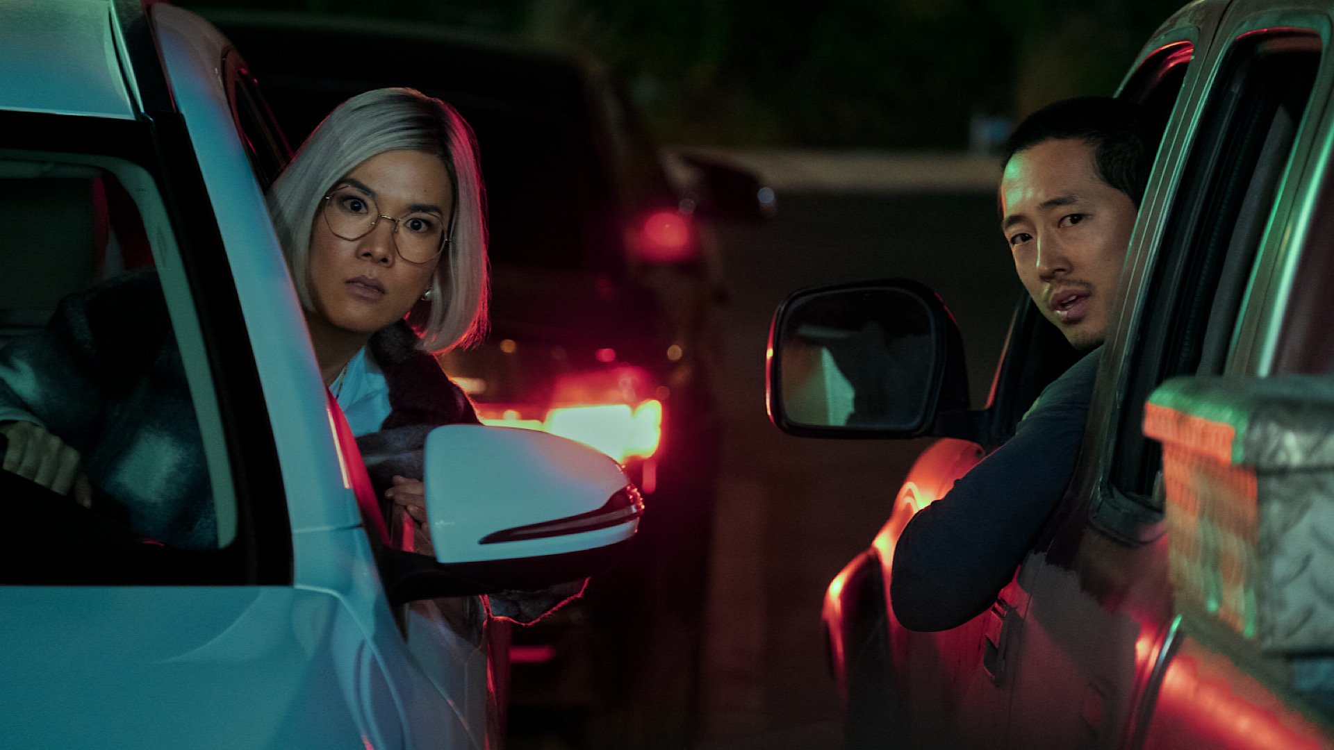 Les équipes d'Acharnés devant les résultats des Golden Globes 2024 © Netflix