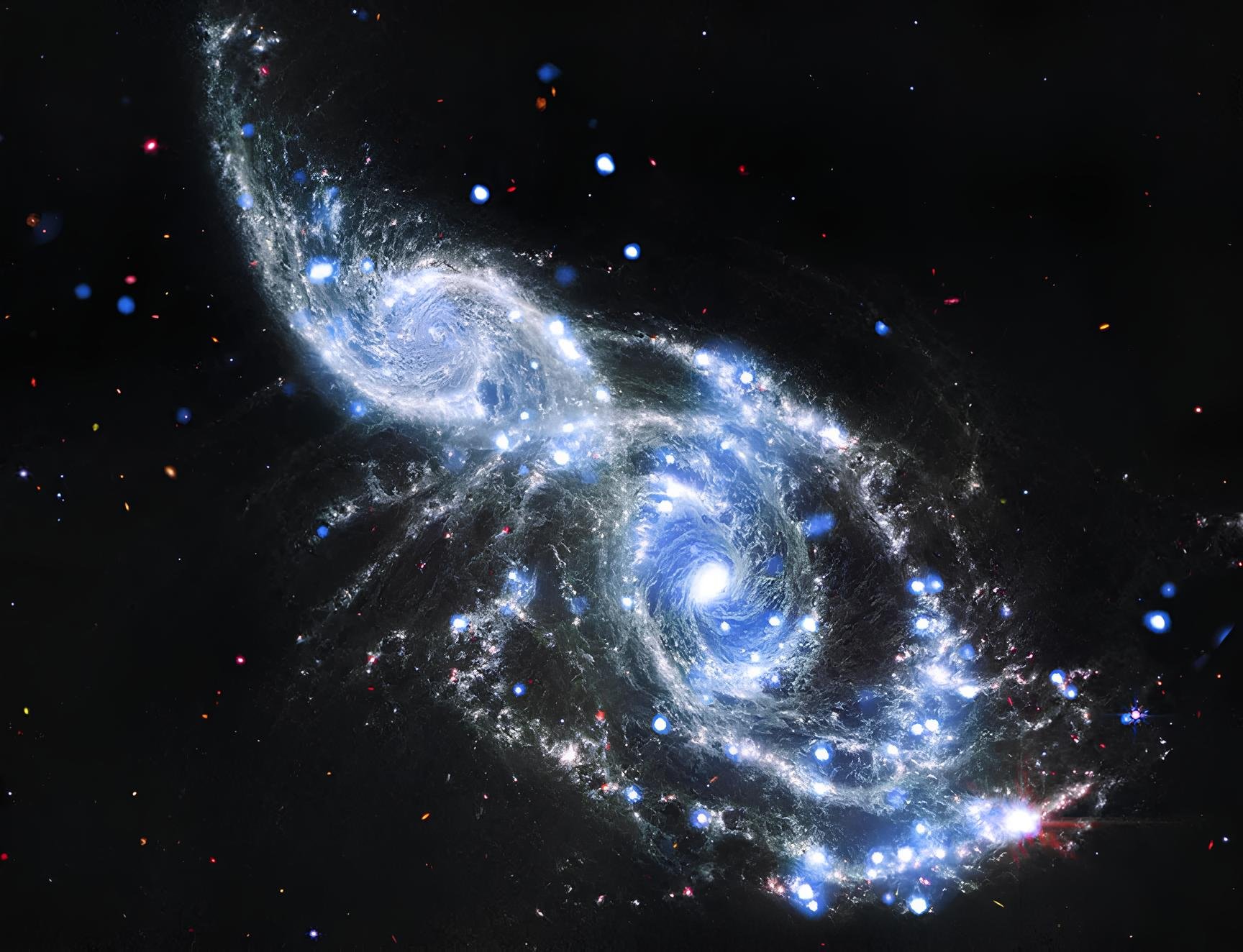 Cette image de la collision est un mix fusionnant les données infrarouges de James Webb (JWST) et les rayons X du télescope Chandra. © X-ray: NASA/CXC/SAO; Infrared: NASA/ESA/CSA/STScI/Webb