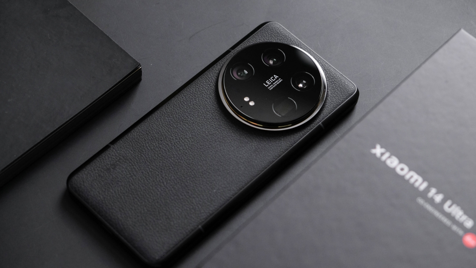 Xiaomi 14 Ultra : le photophone premium tombe à un prix jamais vu chez Rakuten © Xiaomi