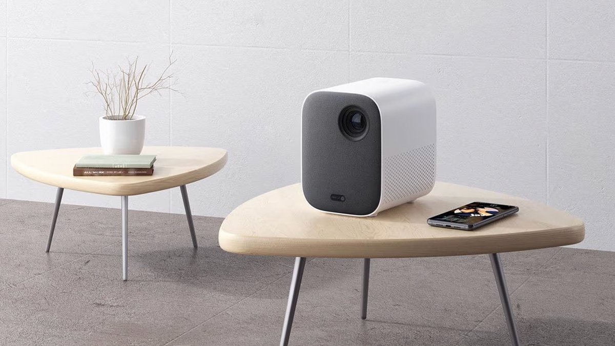 Xiaomi Mi Smart Compact Projector