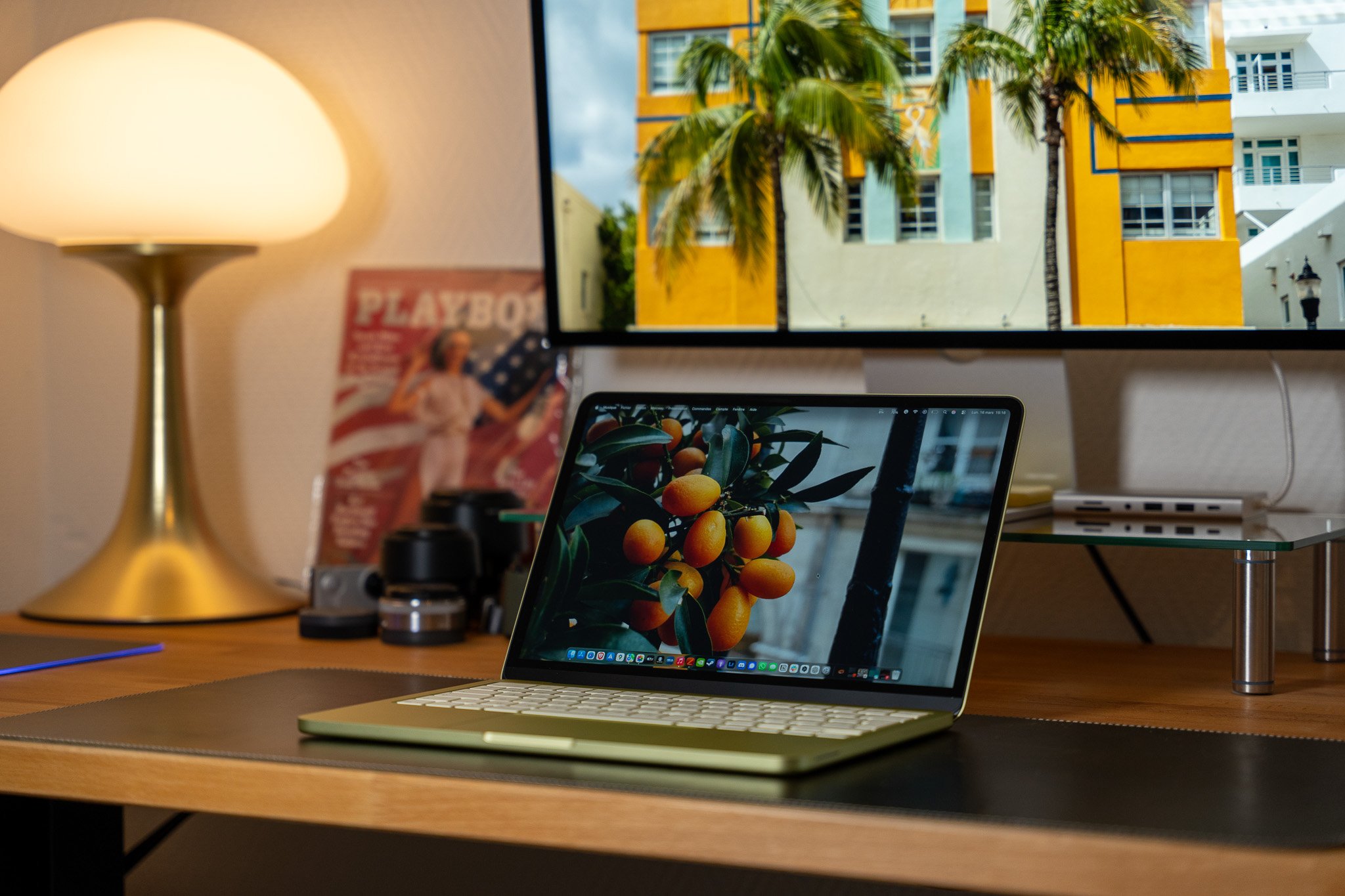 Le MacBook Neo est un petit ordinateur élégant et coloré. ©Nathan Le Gohlisse pour Clubic