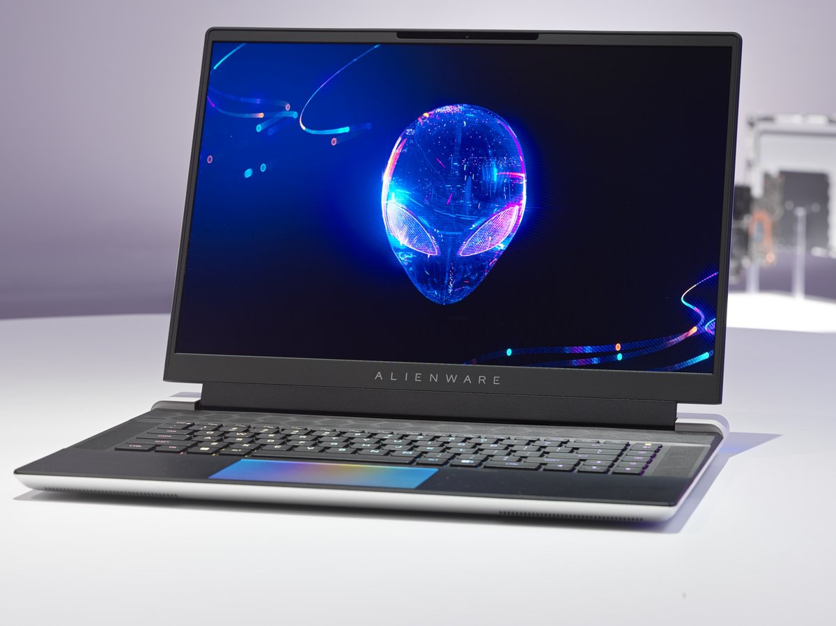 Face avant du x16 R2 © Alienware