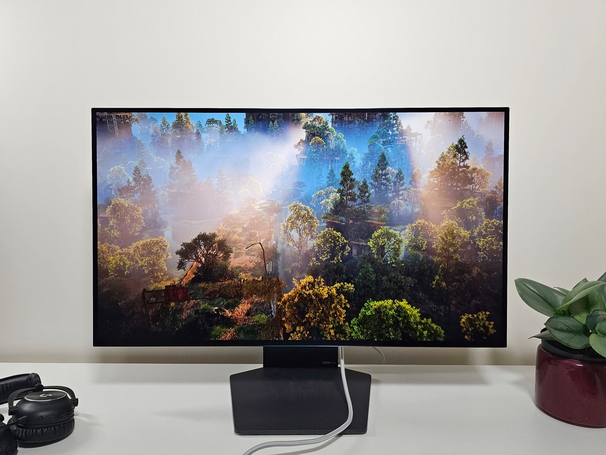 L'association de la dalle W-OLED signée LG Display et du Dual-Mode débouche sur une expérience de jeu sans pareil, sur PC comme sur consoles © Matthieu Legouge pour Clubic