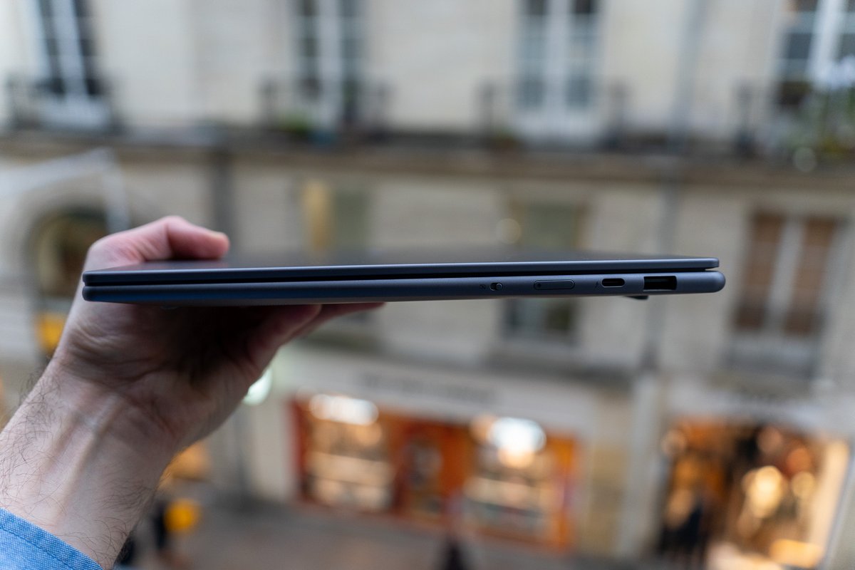 Lenovo Yoga Slim 7 (Gen 9) 15