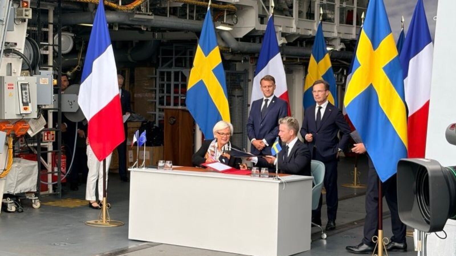 Cérémonie de signature du contrat des frégates FDI entre la Suède et Naval Group, ce lundi 31 août 2026 à Stockholm, en présence d'Emmanuel Macron. © Catherine Vautrin / LinkedIn