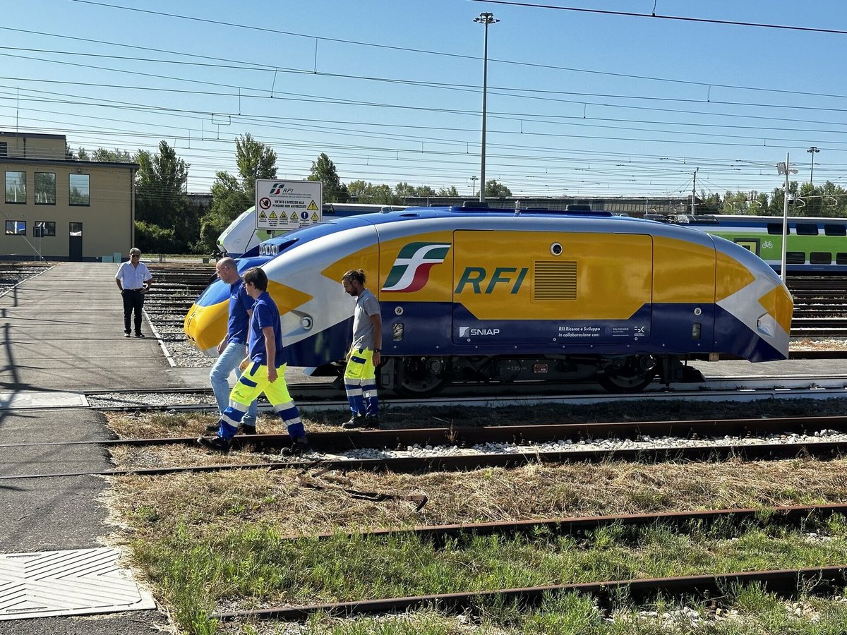 L'URV, le petit train autonome à taille humaine ou presque du gestionnaire ferroviaire italien RFI © RFI