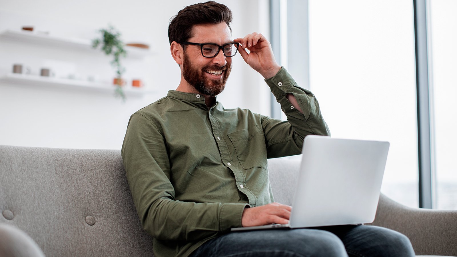 Retrouvez votre suite Proton VPN Plus sur 10 appareils d'une traite, dont votre ordinateur. 