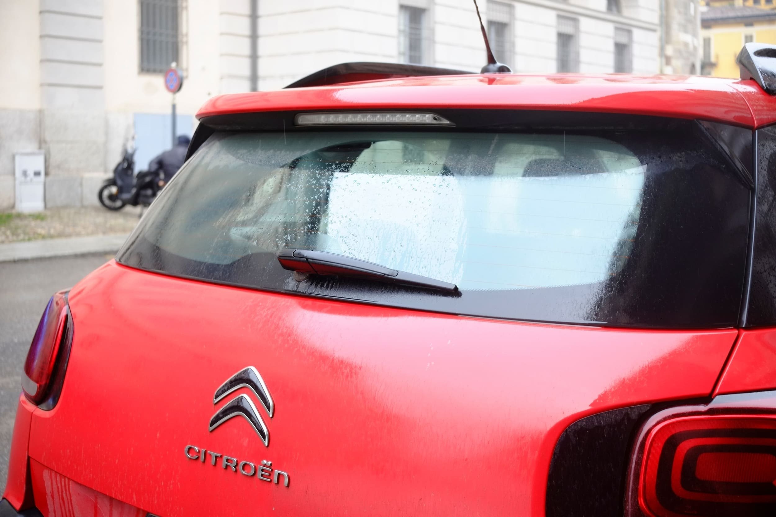 Les véhicules Stellantis ont de nouveau des soucis ! © columbo.photog / Shutterstock.com