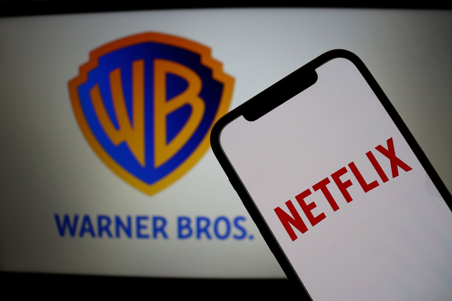 Netflix accélère face à Paramount pour racheter Warner Bros. ©Blossom Stock Studio / Shutterstock