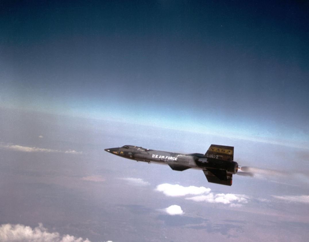 L'avion fusée X-15 en vol. Crédits NASA