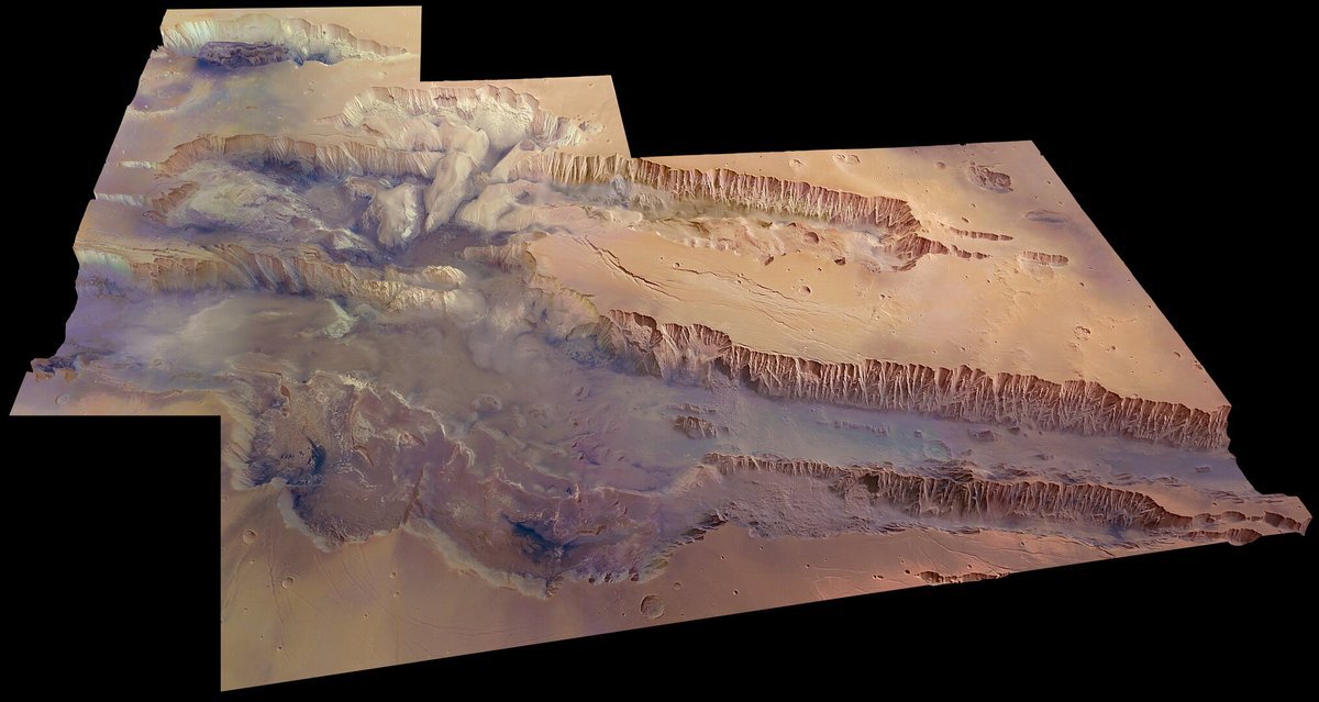 Le canyon Valles Marineris abriterait un réservoir d'eau caché juste sous la surface... Crédits ESA