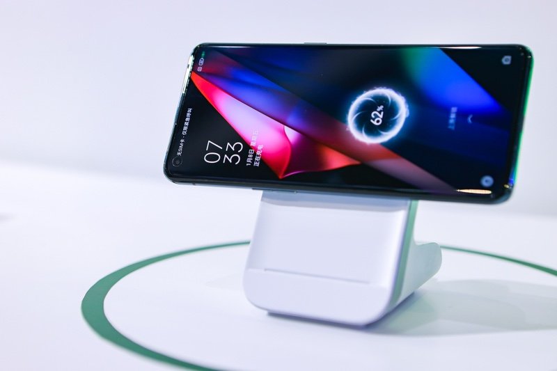 La station de recharge OPPO se veut aussi efficace que design. © OPPO