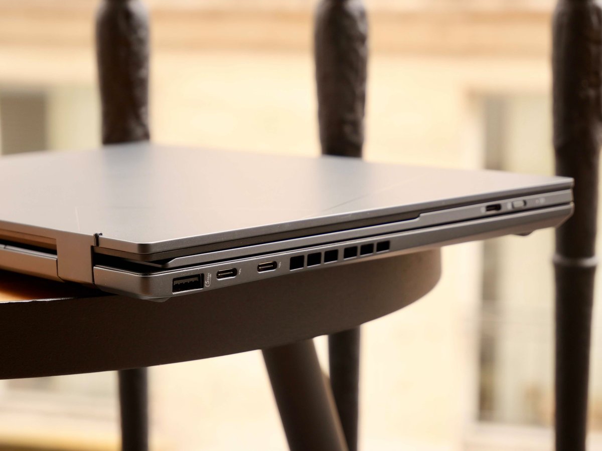 ASUS Zenbook Duo 2024