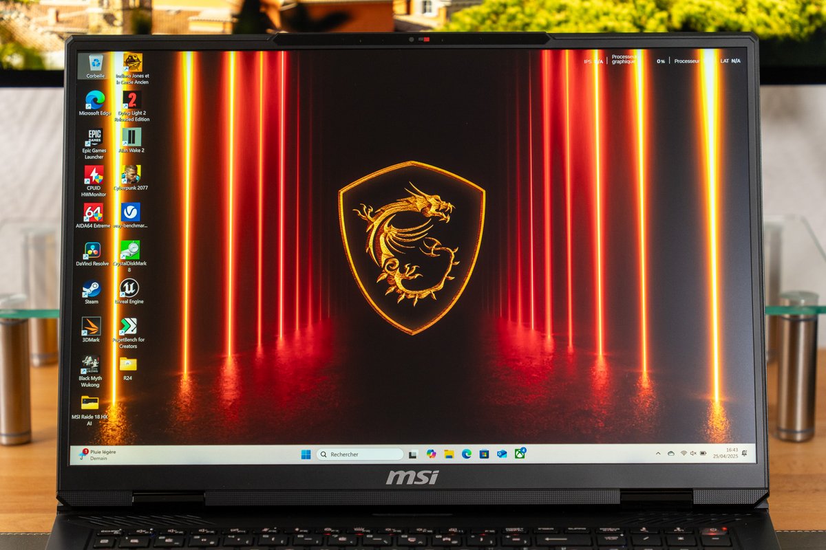 MSI Raider 18 HX AI