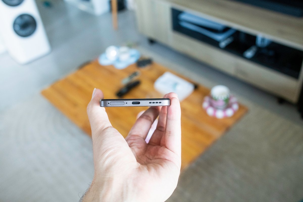 Le smartphone se recharge pleinement en 1h15. ©Pierre Crochart pour Clubic.com