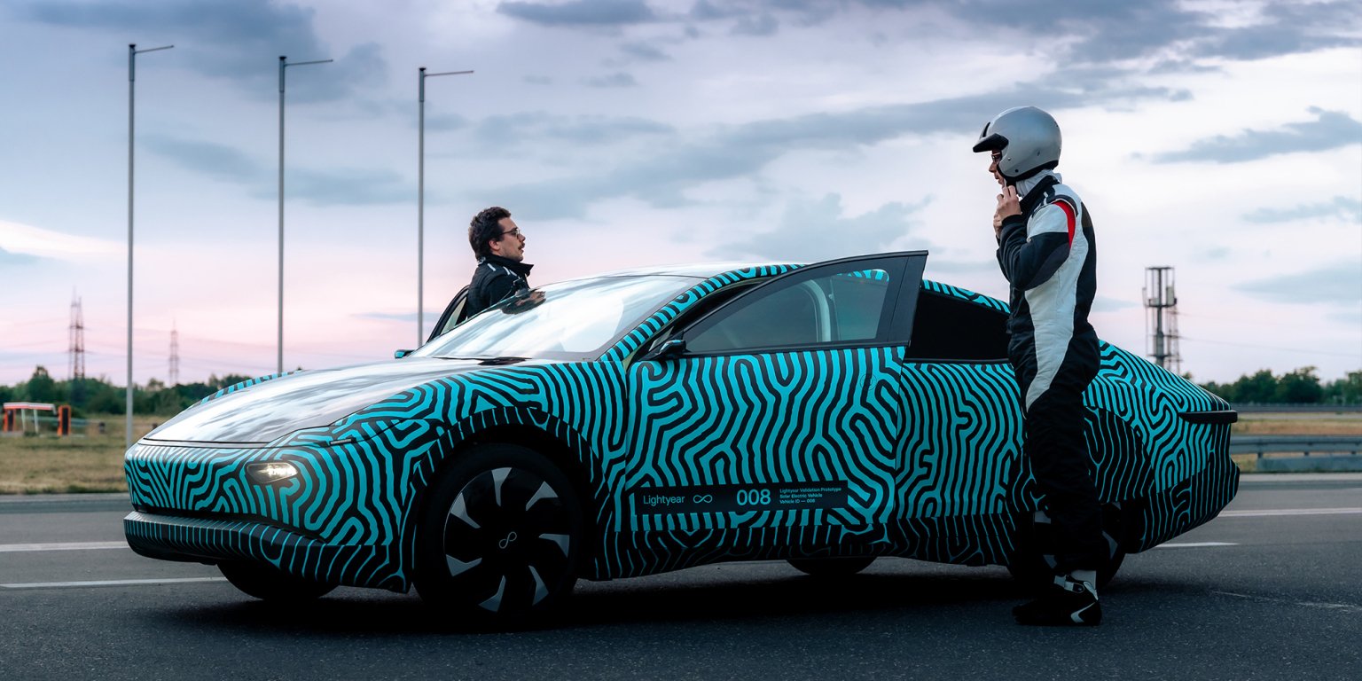 Nouvelles performances de haute volée pour le modèle One sur circuit. © Lightyear