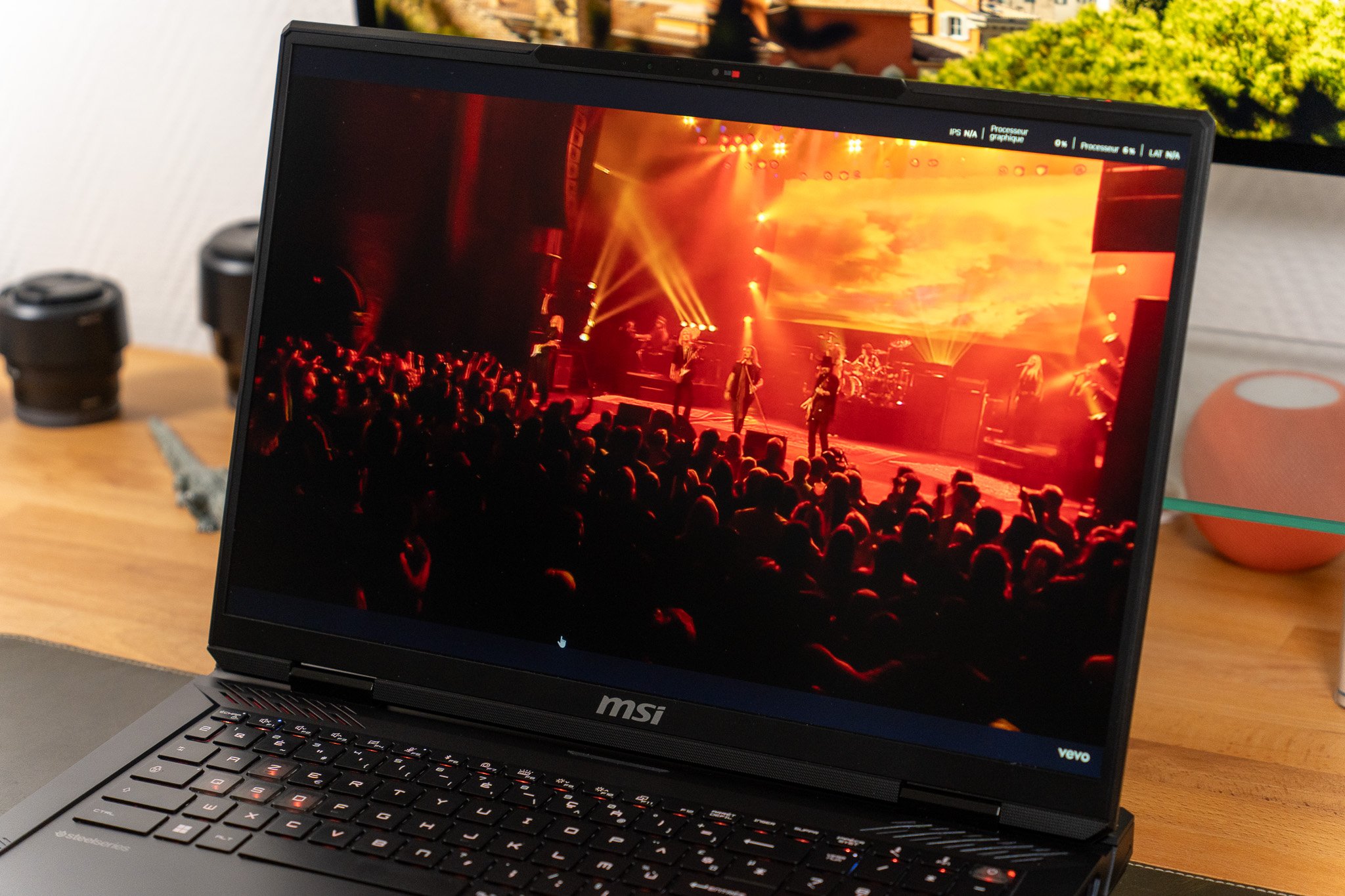 L'écran Mini-LED du MSI Raider 18 HX AI, pour illustration. © Nathan Le Gohlisse pour Clubic