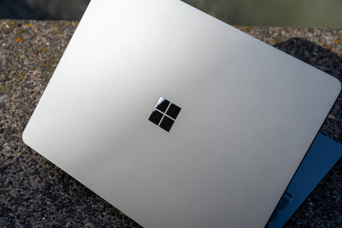 Les performances du Surface Laptop 13 sont... limitées. © Nathan Le Gohlisse pour Clubic