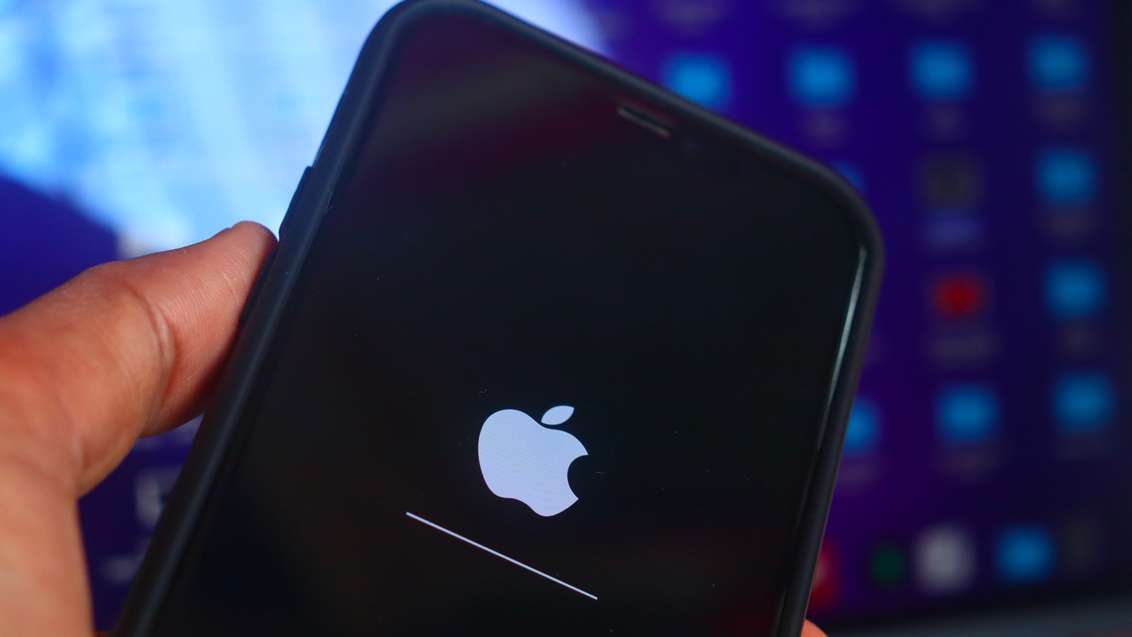 Votre iPhone peut être en pleine mise à jour ©Shutterstock