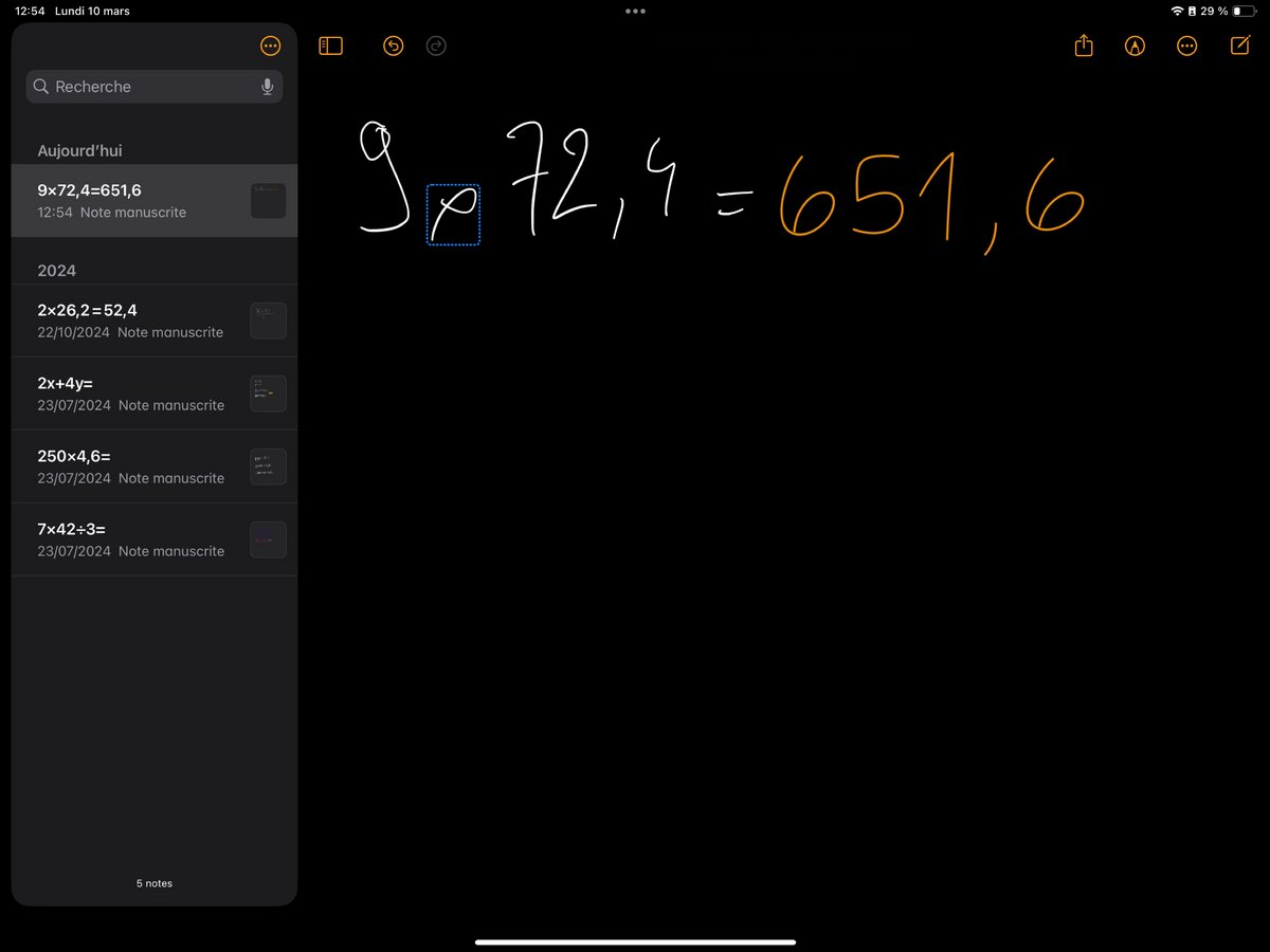 La calculette se dote d'un système de saisie manuscrite plutôt pratique © Mathieu Grumiaux pour Clubic.com