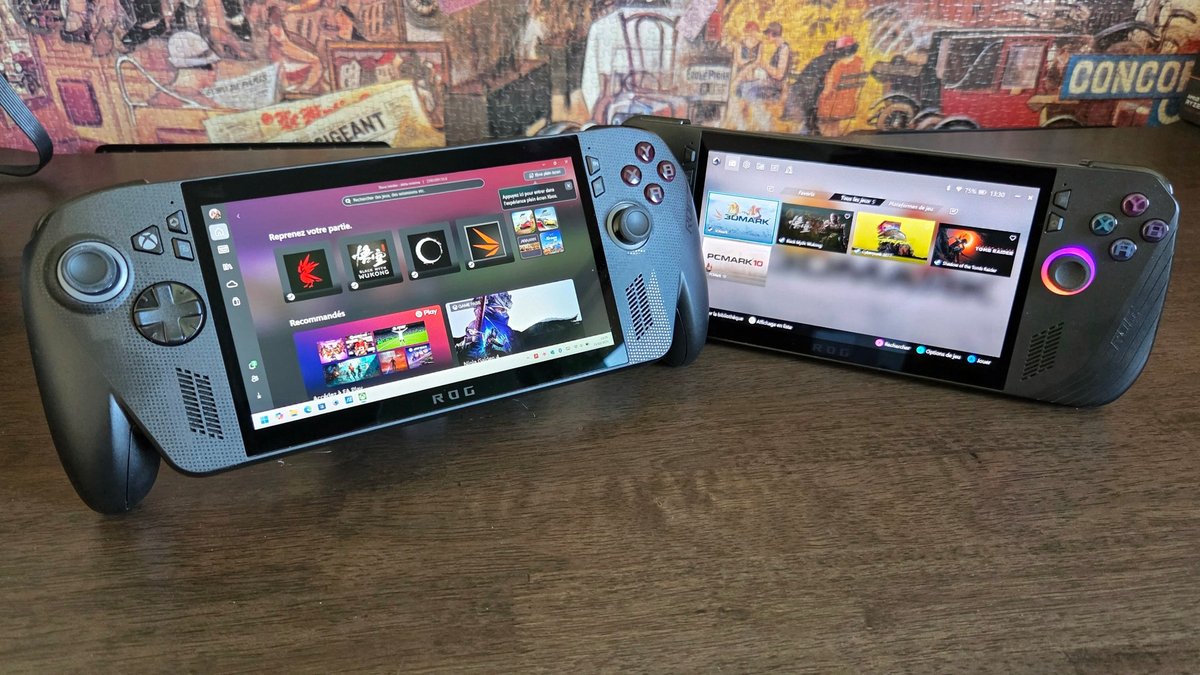 La ROG Xbox Ally X à côté de « l'ancienne » ROG Ally X. ©Nerces pour Clubic
