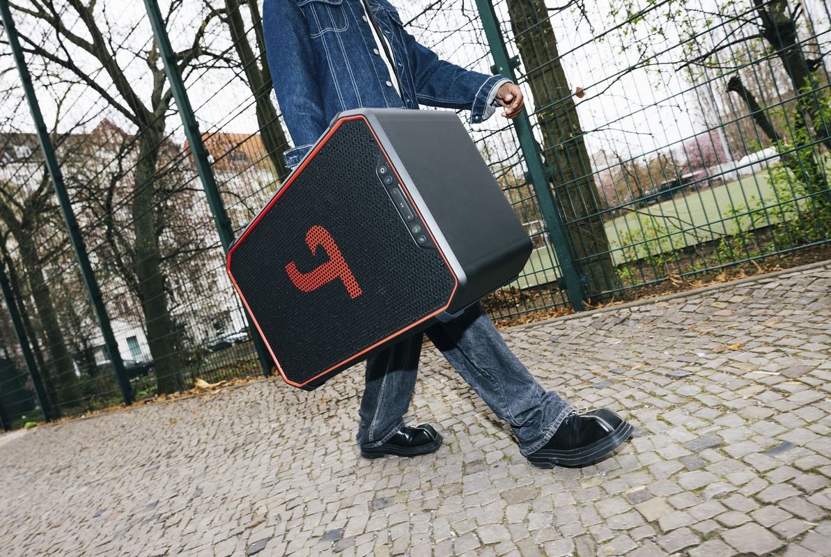 La Neo Rockster affiche 17 kg sur la balance. ©Teufel