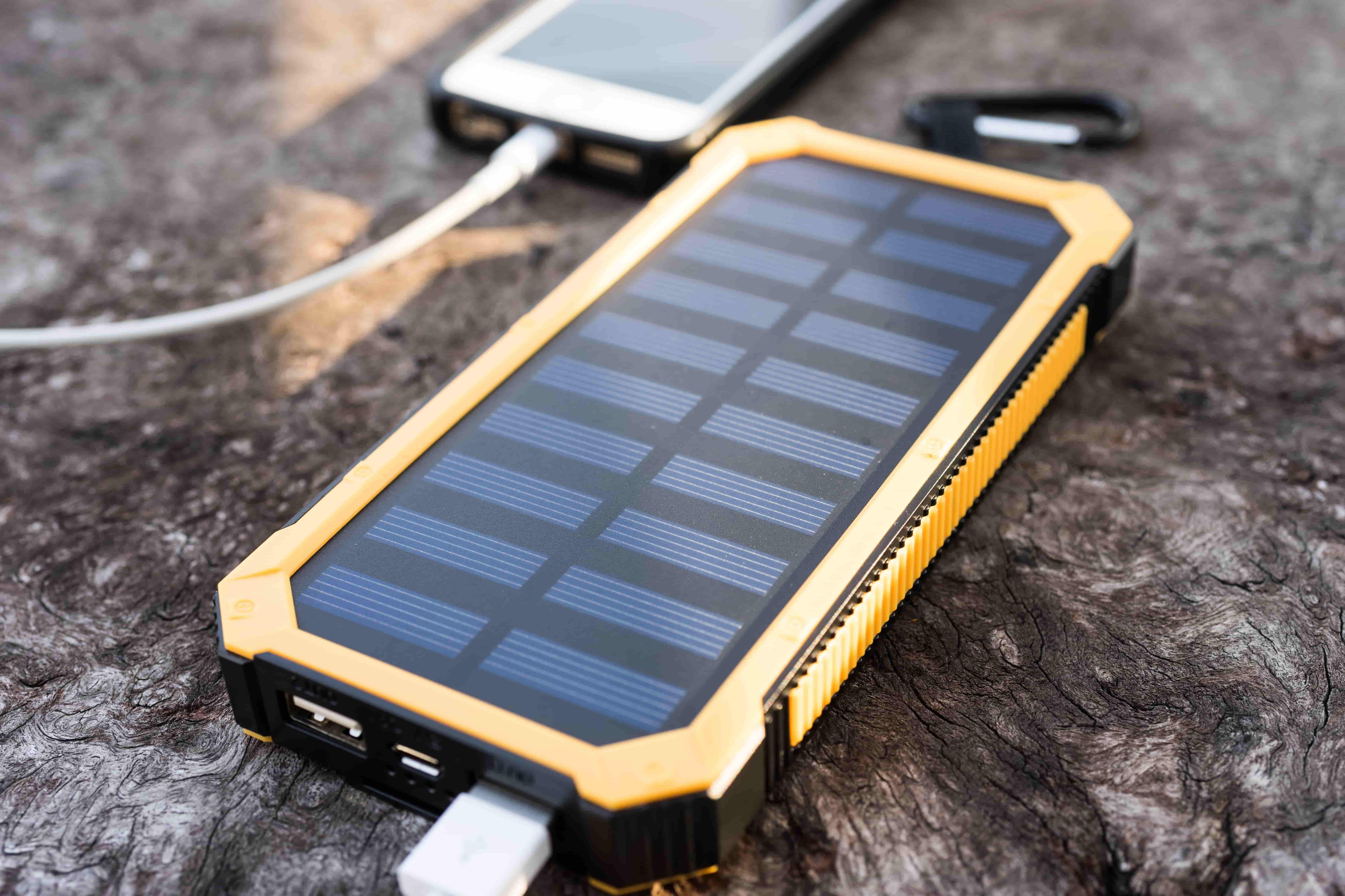 Les batteries à recharge solaire à éviter © Fluid Shutter / Shutterstock