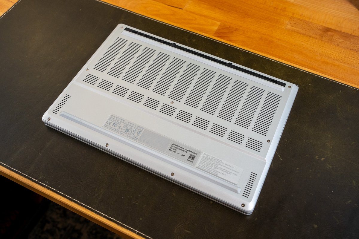 L'accès aux composants est simple, mais les principaux composants sont soudés. // © Clubic