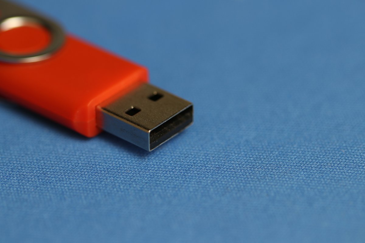 La clé USB, une arme "tendance" chez les cybercriminels © Discomogul / Shutterstock