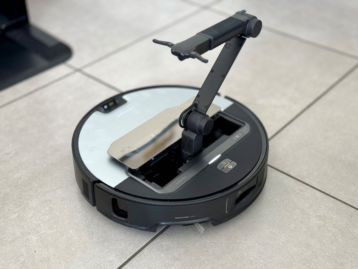 L'aspirateur robot, bien plus un robot qu'un simple aspirateur ©Mathieu Grumiaux pour Clubic