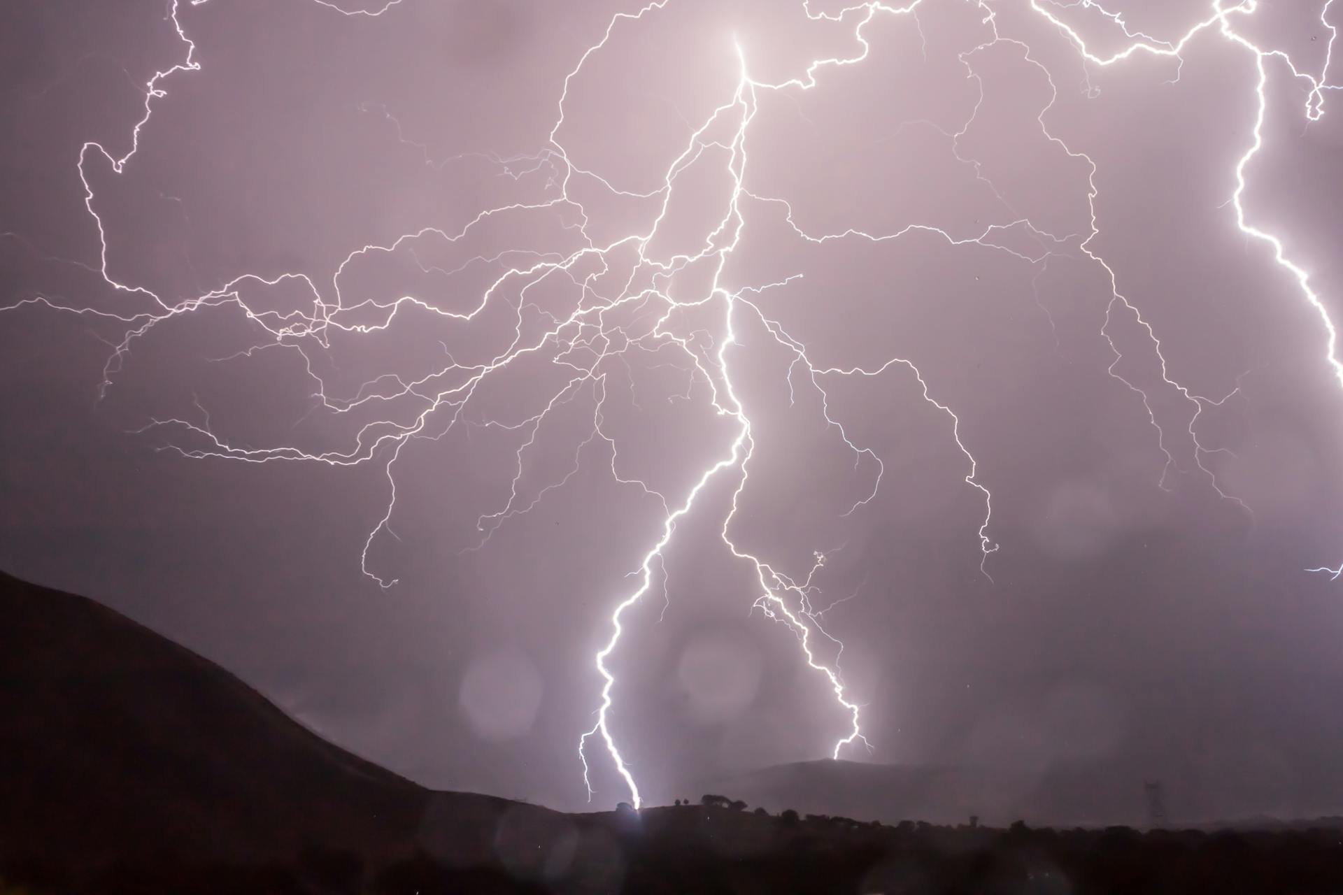 Comment empêcher l'orage d'endommager nos appareils électriques ? ©Pixabay/Pexels