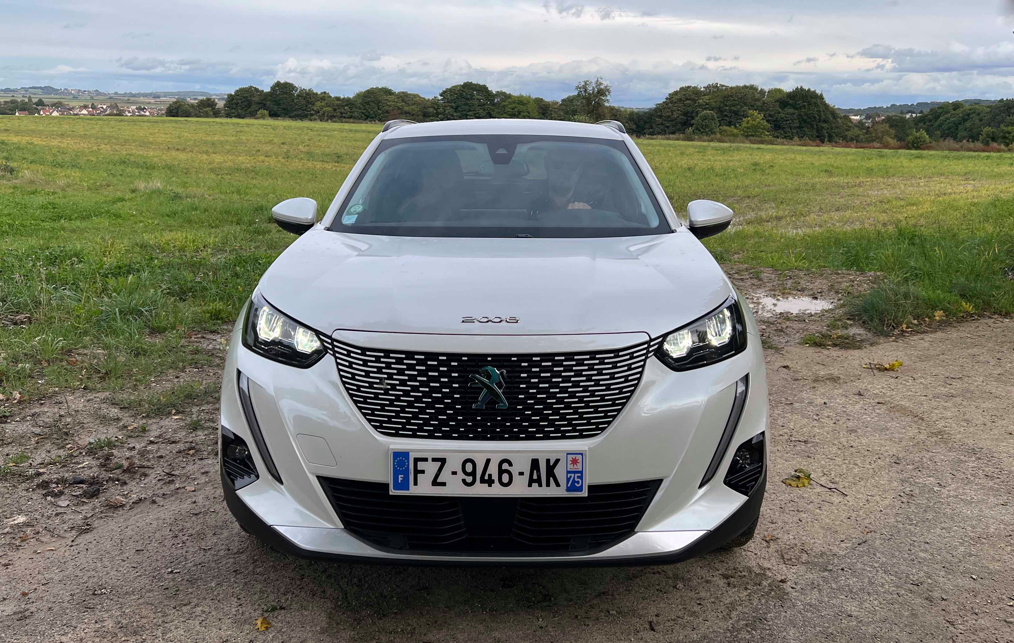 Peugeot e-2008
