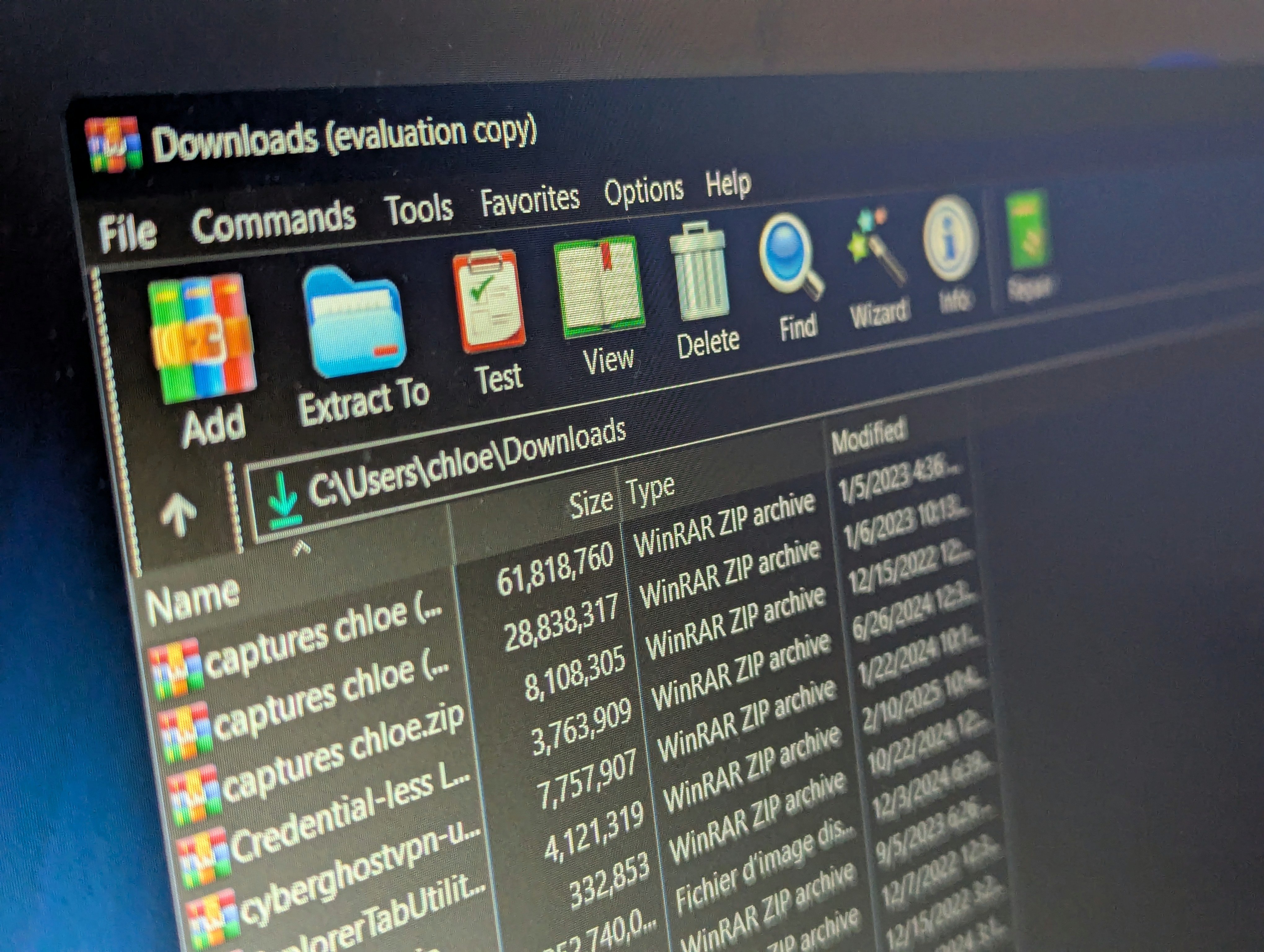 WinRAR vient de corriger de corriger une faille MotW, n'attendez pas pour le mettre à jour en version 7.11. © Clubic