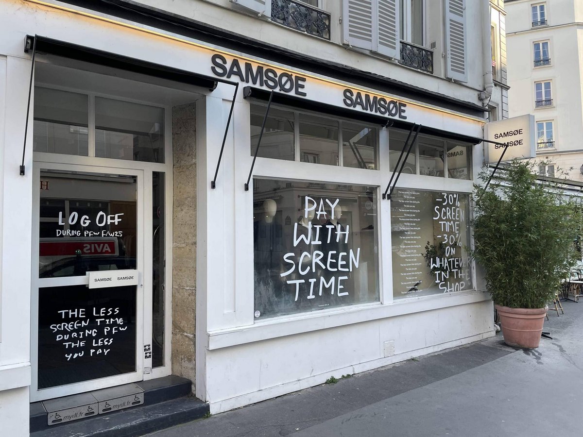 La boutique parisienne Samsøe Samsøe de la rue de Charonne joue le jeu ! © Nicolas Rosset pour Clubic