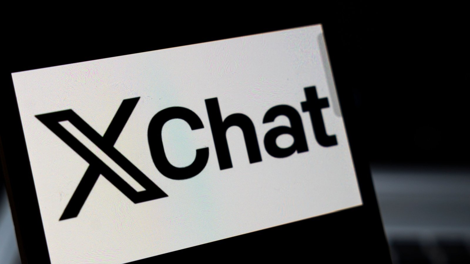 Les Communauté, trop chronophages et peu rentables, disparaissent au profit de XChat - ©daily_creativity / Shutterstock