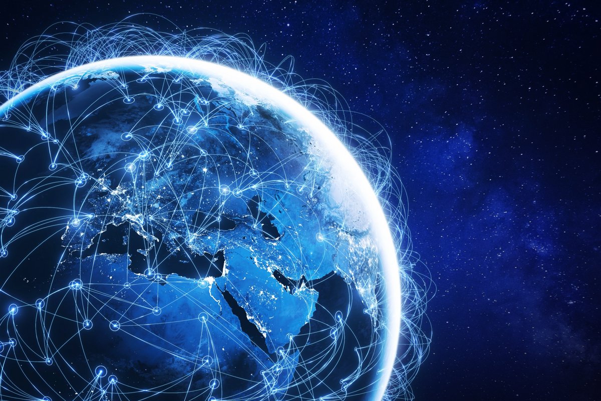Avant de partir, pensez à installer et configurer votre VPN, notamment en sélectionnant des serveurs fixes auxquels vous connecter pendant toute la durée de votre voyage. © NicoElNino / Shutterstock