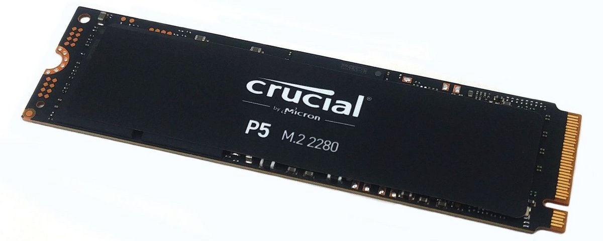 Crucial ne propose qu'un autocollant thermique pour refroidir son SSD © Nerces pour Clubic