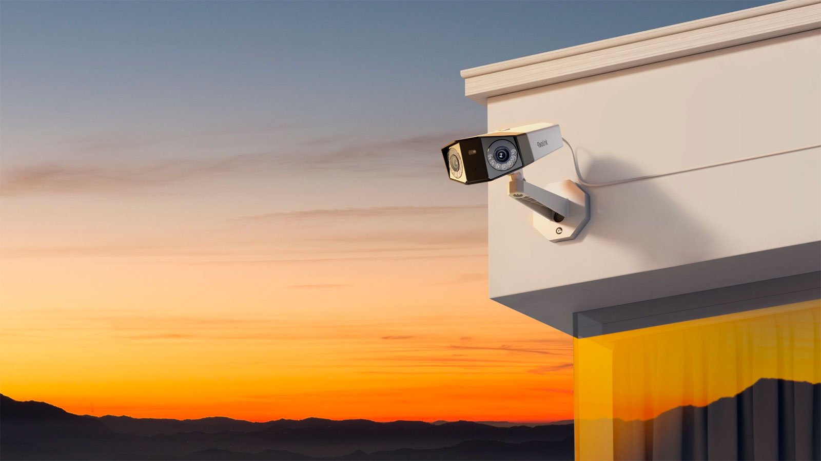 Avec ses deux objectifs fusionnés en une vue panoramique 16 MP à 180°, la Reolink Duo 3 PoE élimine les angles morts en un seul point de surveillance. ©Reolink