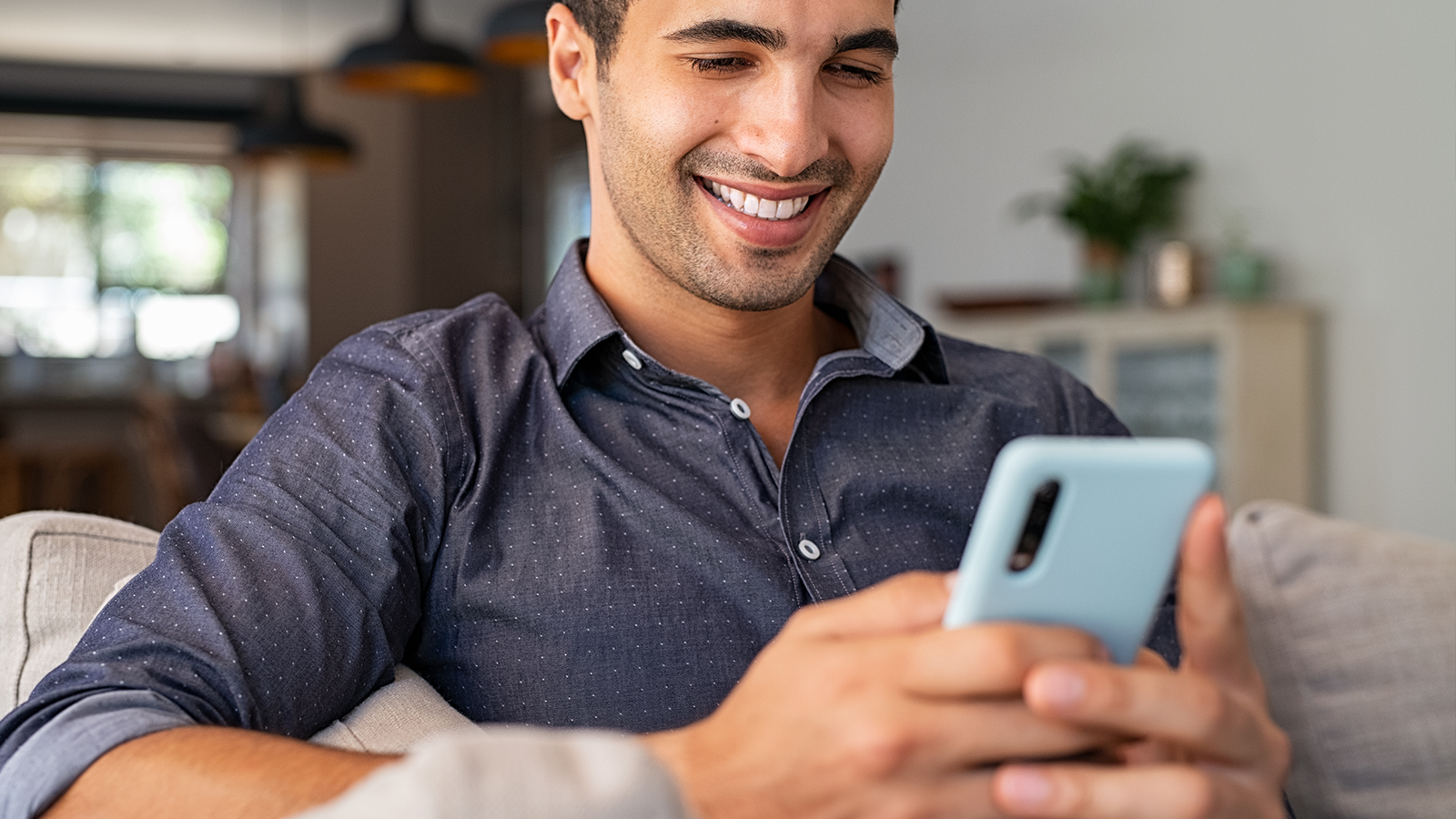 Ne vous souciez plus de votre enveloppe internet avec le forfait mobile Le grand