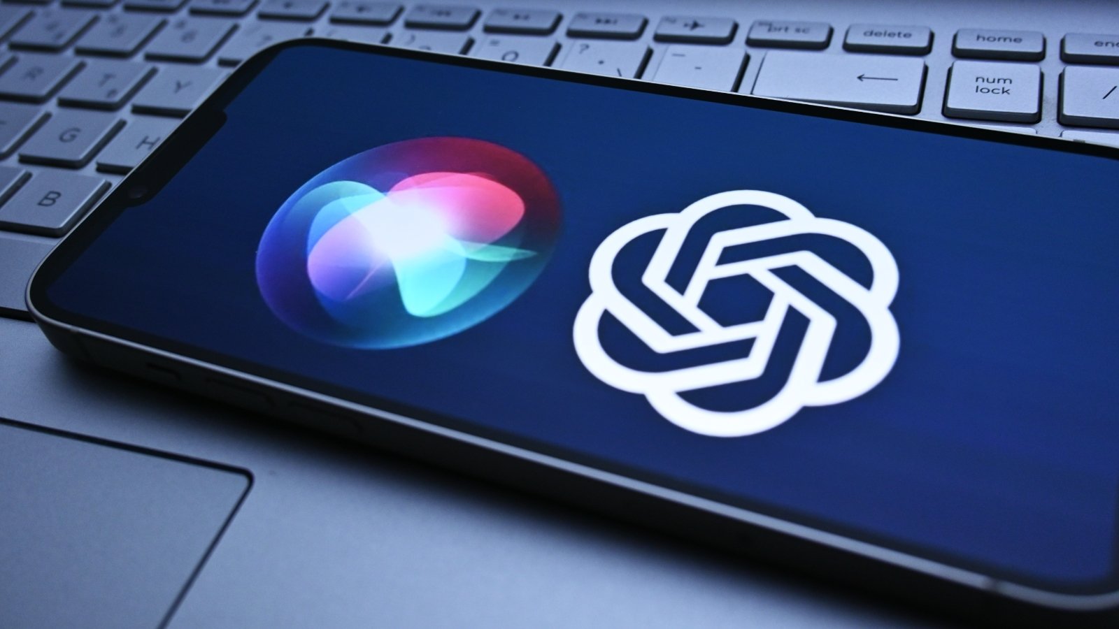 Rien ne va plus entre Apple et OpenAI, et cela pourrait finir devant un tribunal ©miss.cabul / Shutterstock.com