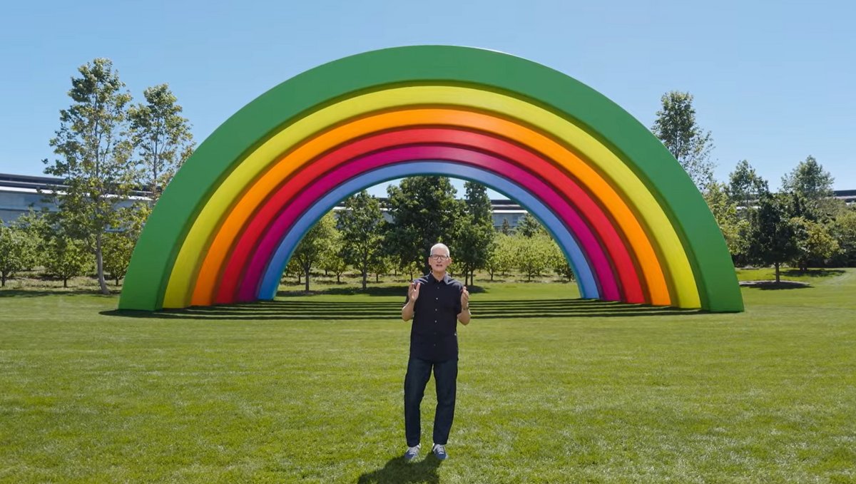 WWDC 2025 Cook 2