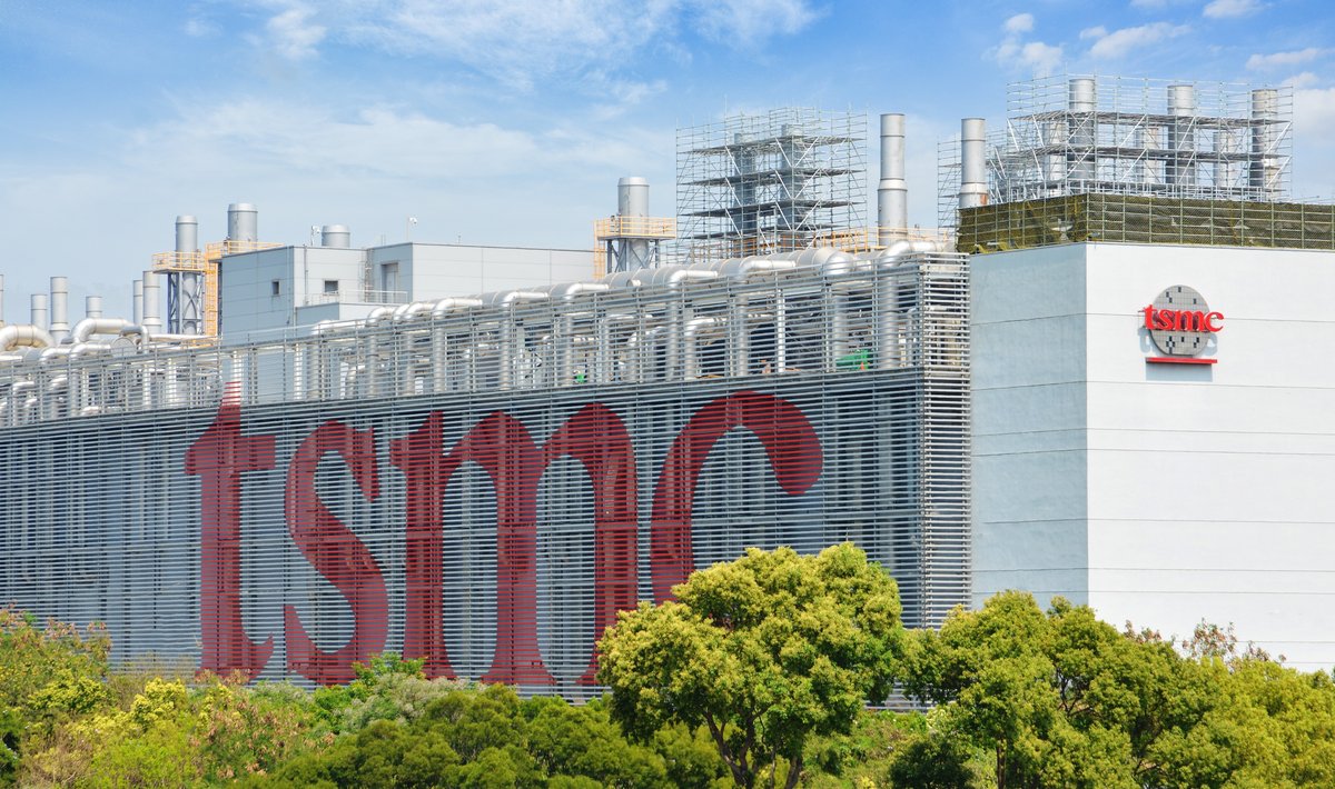 Alors que l'entreprise relocalise progressivement ses activités aux États-Unis, TSMC pourrait se faire taper sur les doigts © Vidpen / Shutterstock