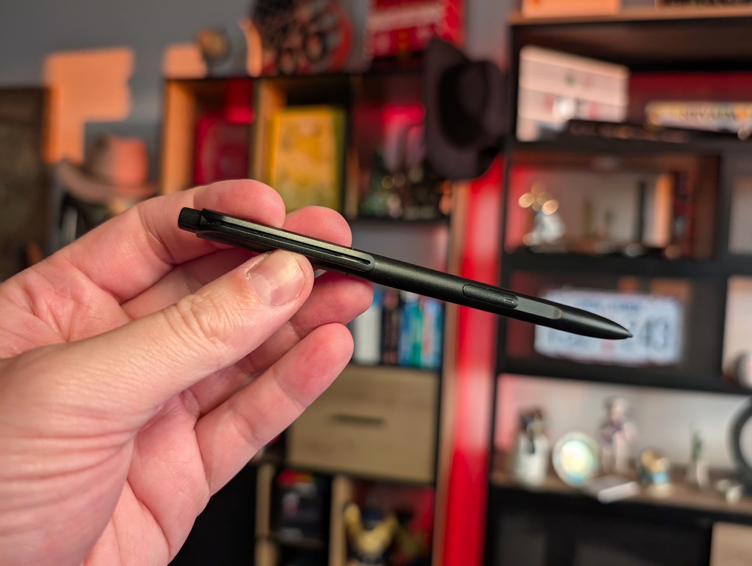 Le stylet de la Paperslate Pro. ©Alexandre Boero pour Clubic