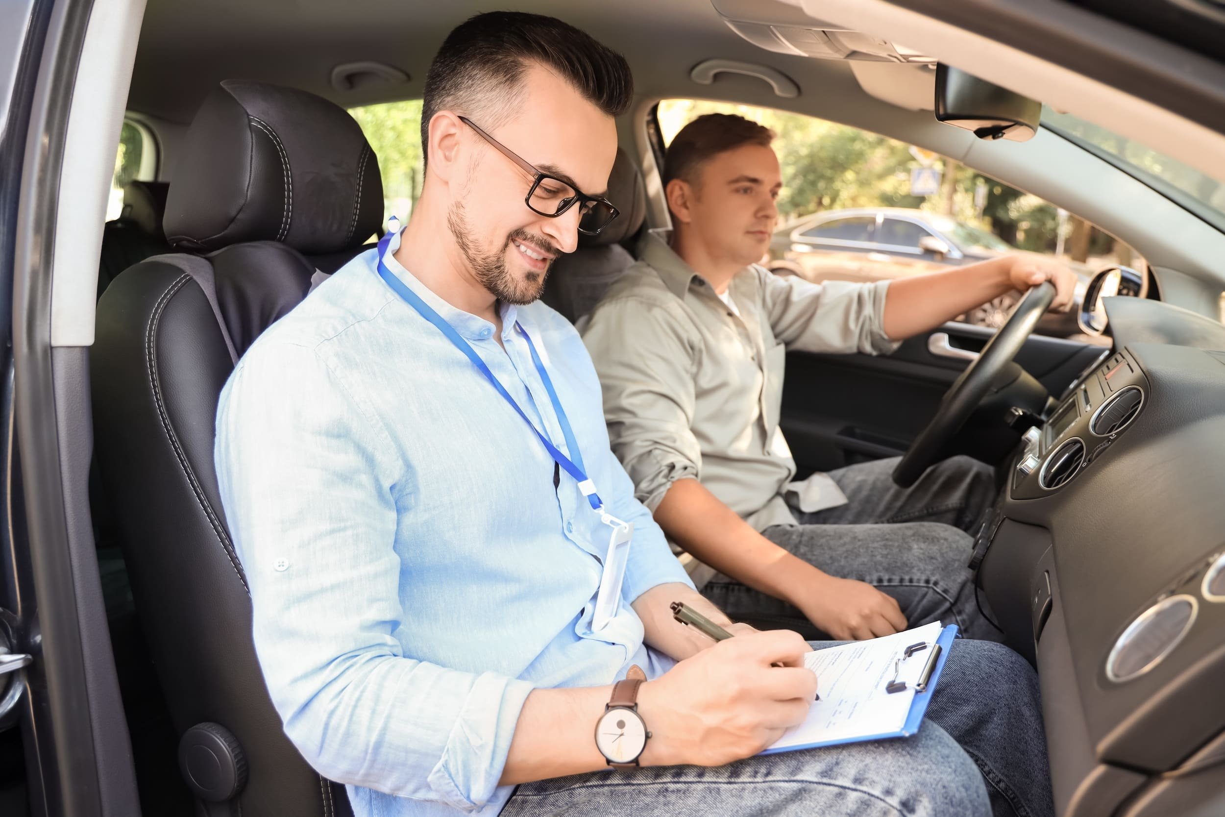 La DGCCRF épingle des auto-écoles ECF pour démarchage abusif et violation de Bloctel. © Pixel-Shot / Shutterstock