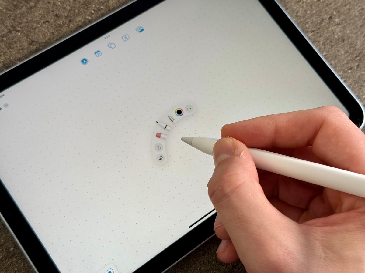 L'Apple Pencil Pro est compatible avec l'iPad mini 7 © Mathieu Grumiaux pour Clubic